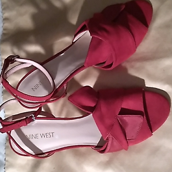 NINE WEST HEELS SANDALS SATIN AND SUEDE - Picture 3 of 9